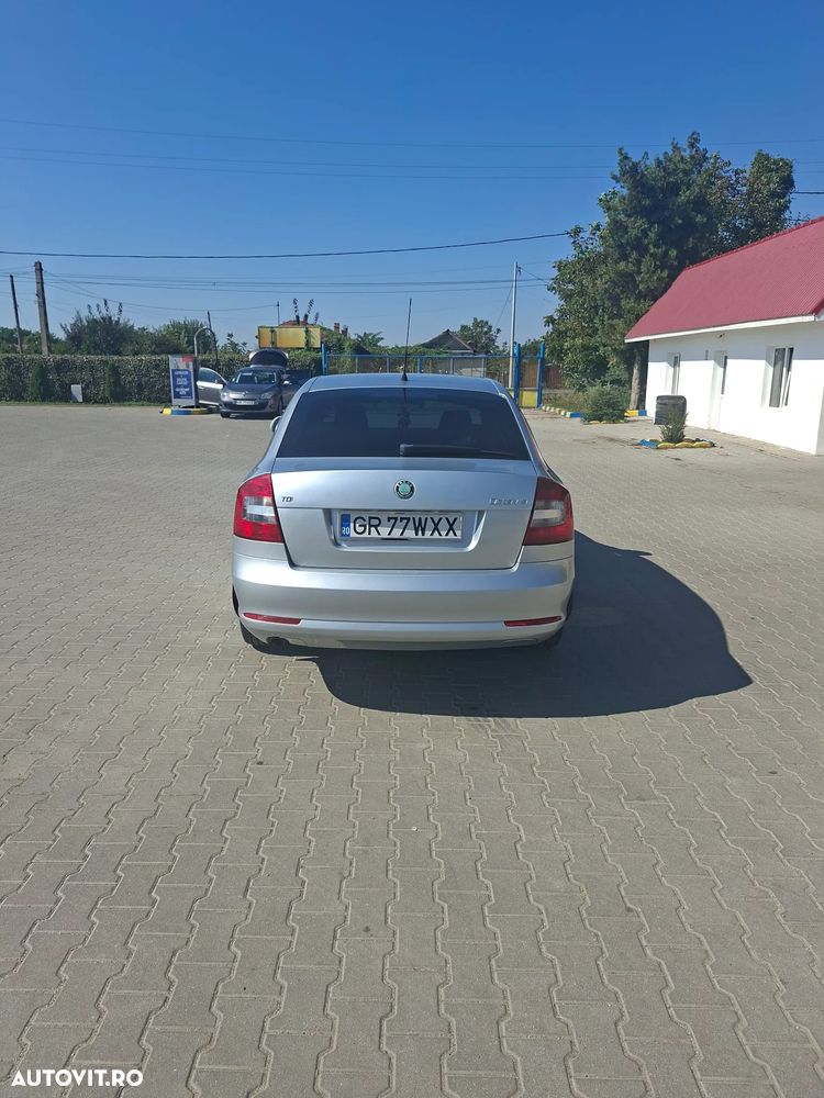 Skoda Octavia 1.6 TDI ELEGANCE - 8