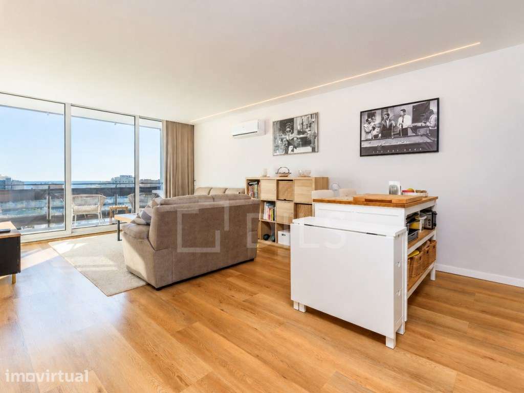 Apartamento T1+1 com varanda no centro de Vilamoura, Algarve - Grande imagem: 2/20