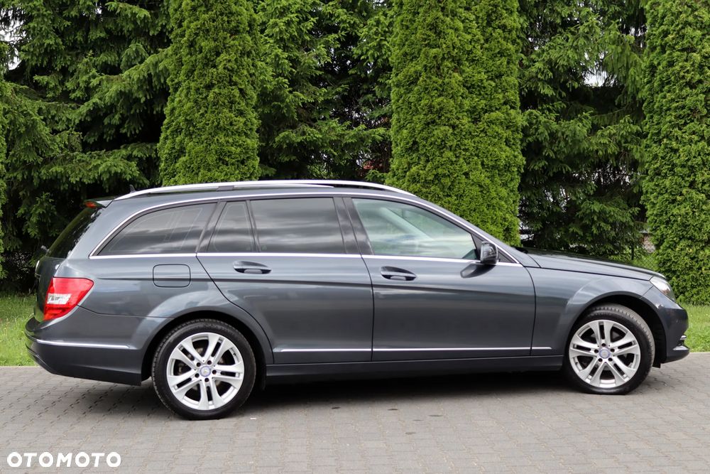 Mercedes-Benz Klasa C 180 BlueEFFICIENCY 7G-TRONIC Avantgarde - 4