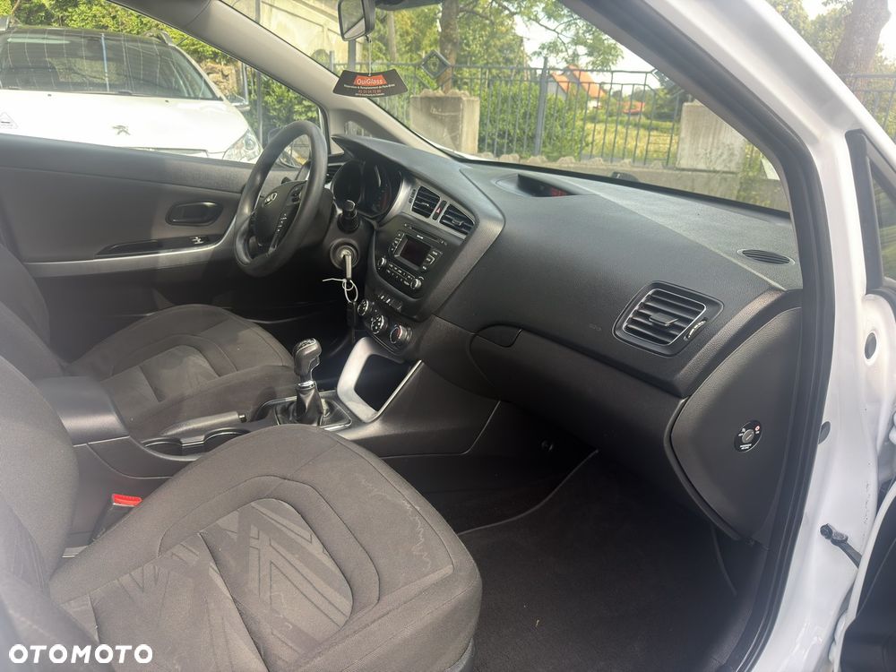 Kia Ceed - 7