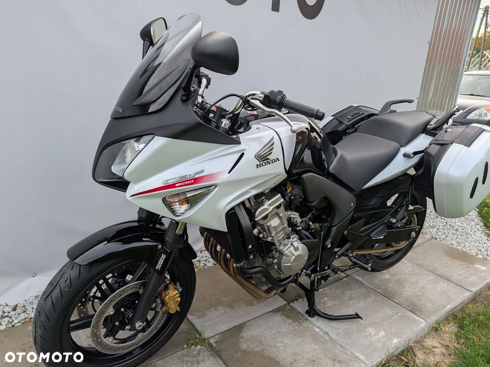 Honda CBF - 34