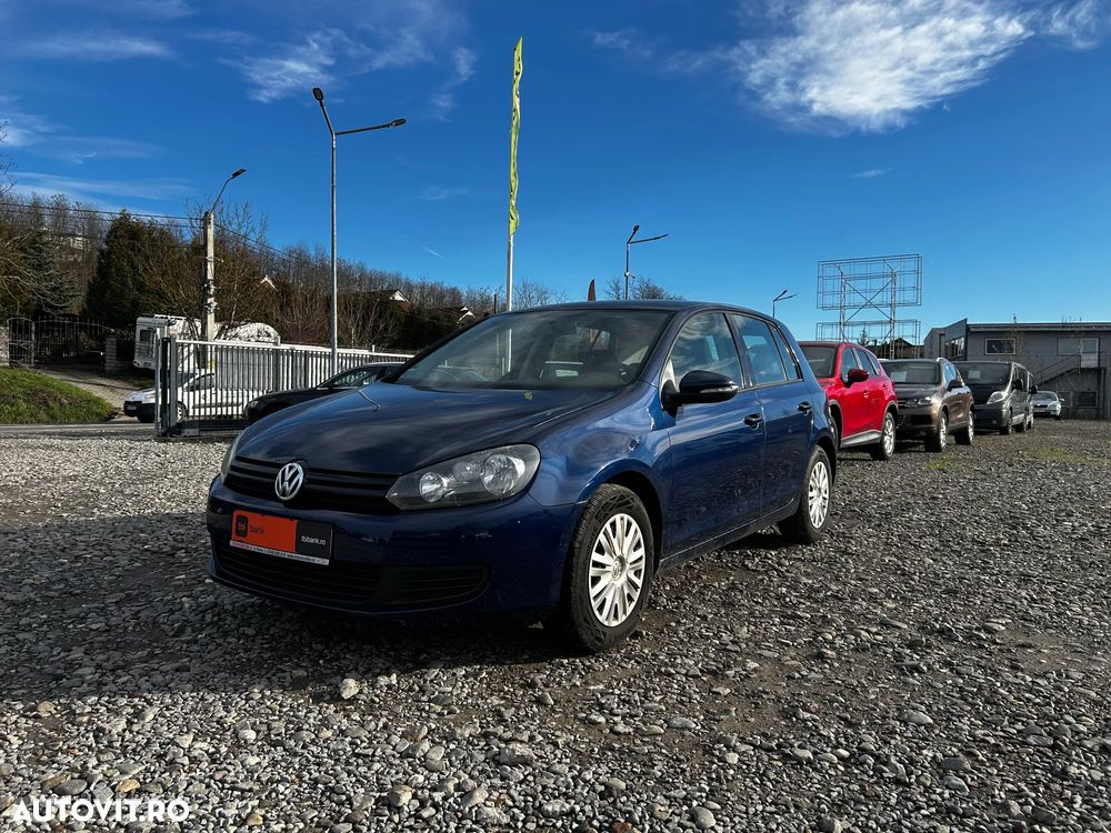 Volkswagen Golf - 1