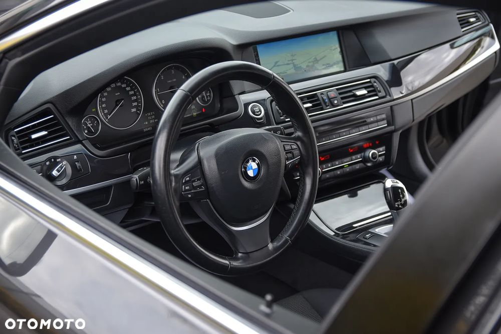 BMW Seria 5 520d - 2