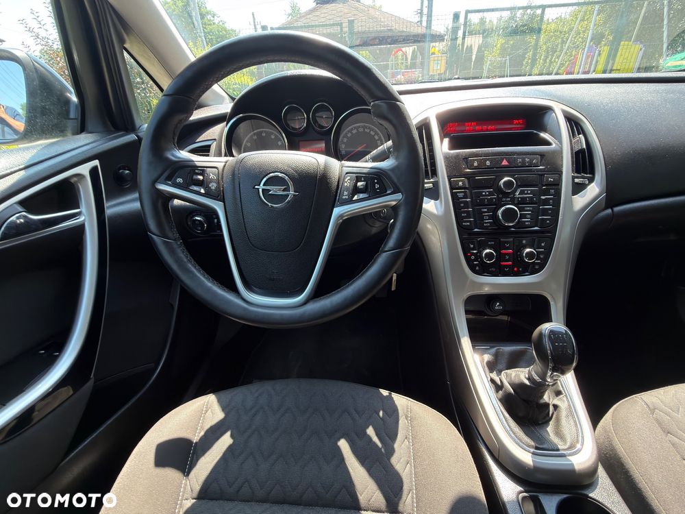 Opel Astra 1.4 T Active EU6 - 11
