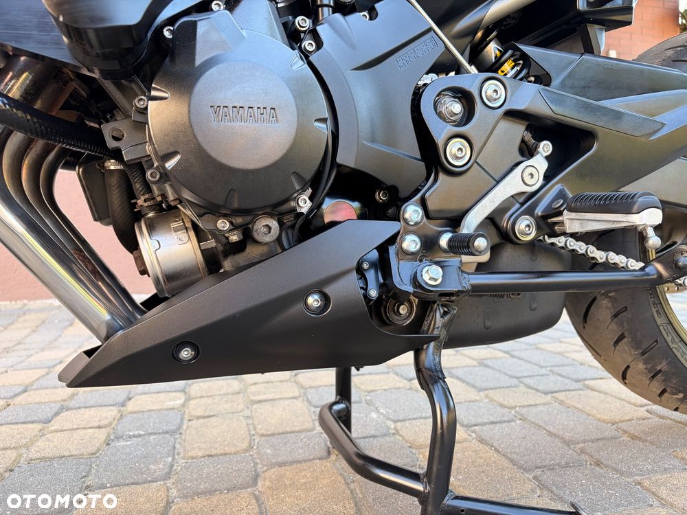 Yamaha XJ - 24