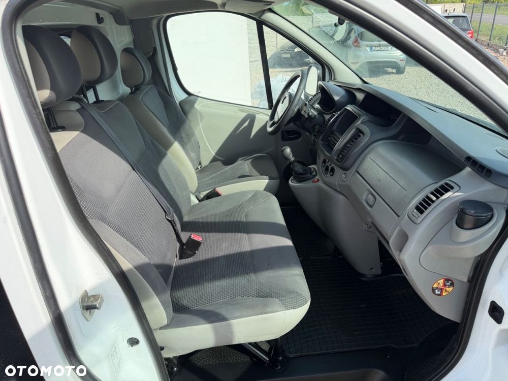 Opel Vivaro - 17