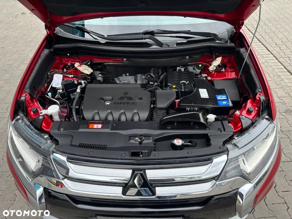 Mitsubishi Outlander 2.0 2WD Inform - 18