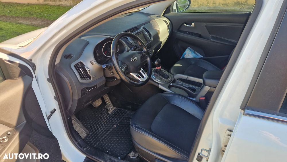 Kia Sportage 2.0 DSL HP 6AT 4x4 Style - 4