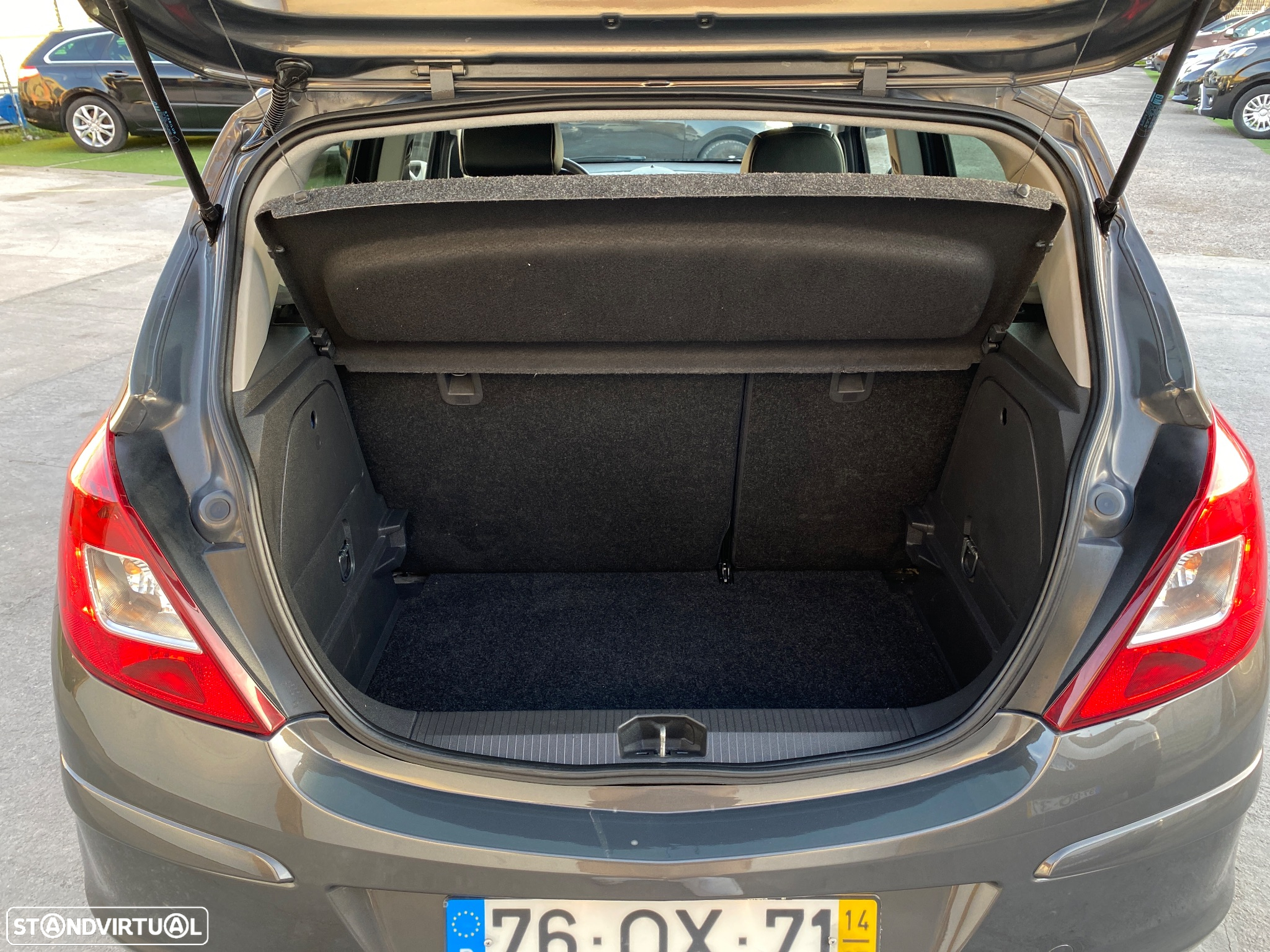 Opel Corsa 1.2 Go! FlexFuel - 28