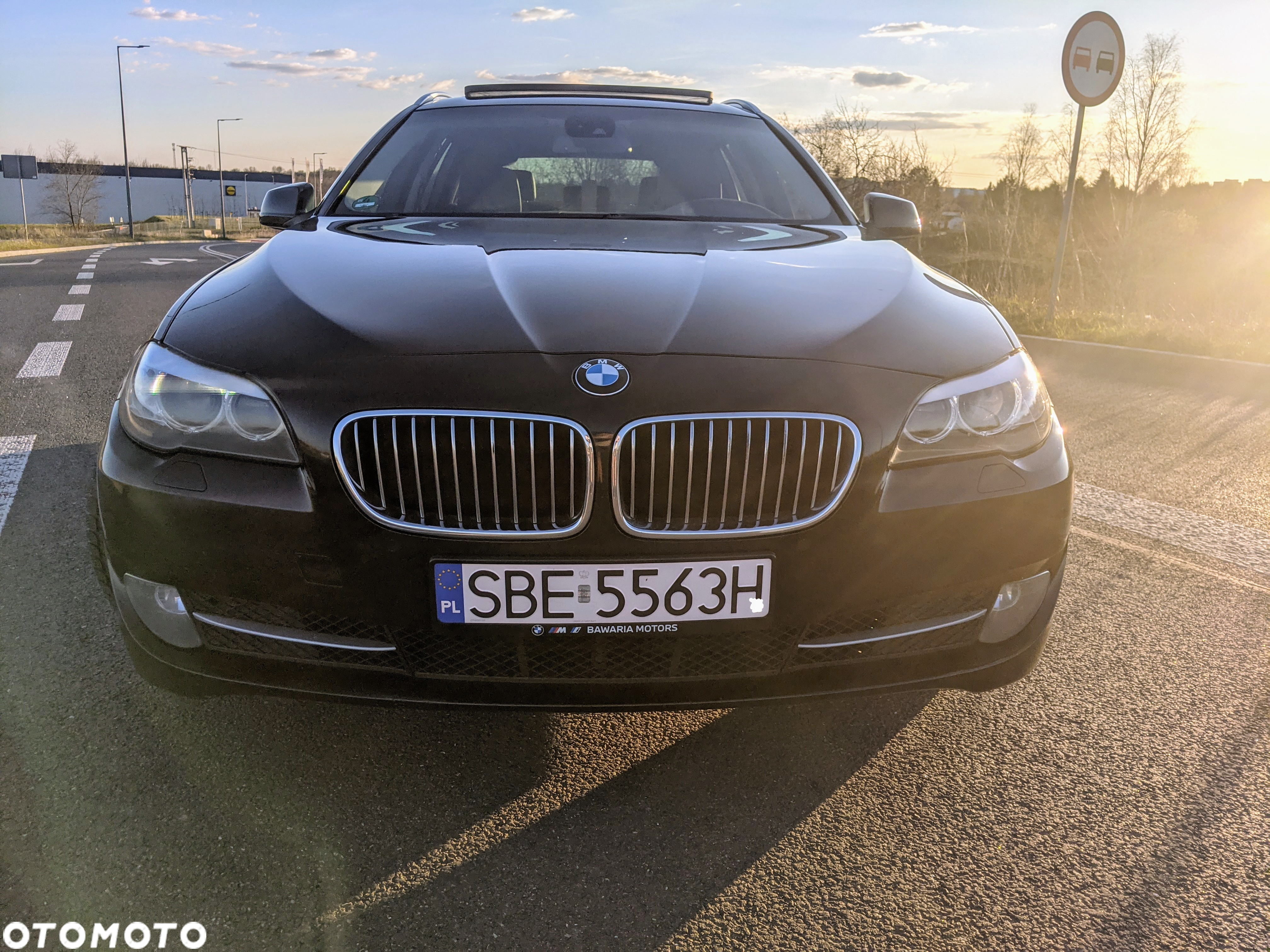BMW Seria 5 525d xDrive - 16