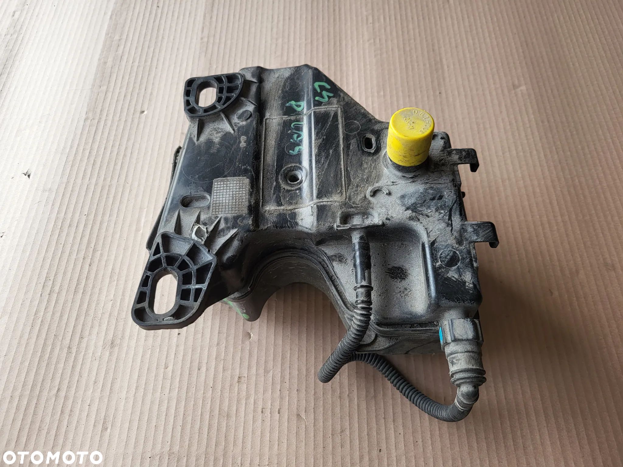 Zbiornik płynu fap Citroen C4 Picasso II 1.6 e HDI - 1