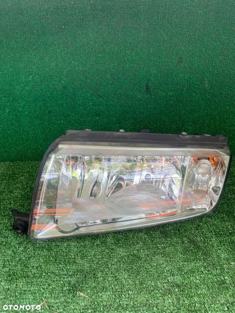 Lampa przód przednia lewa Skoda Fabia Mk1 I 6Y 1EB24601809 WWA - 1
