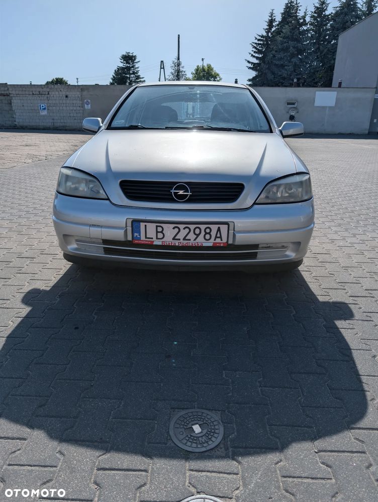 Opel Astra - 4