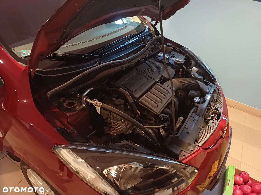 Mazda 2 1.5 Exclusive + - 11