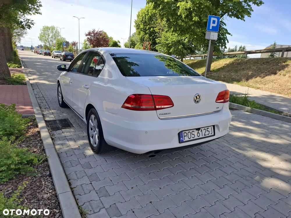 Volkswagen Passat 1.6 TDI Trendline - 6