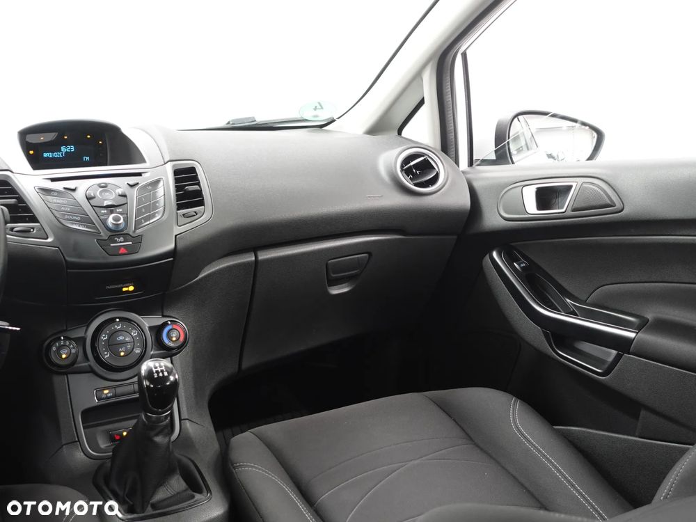 Ford Fiesta - 28