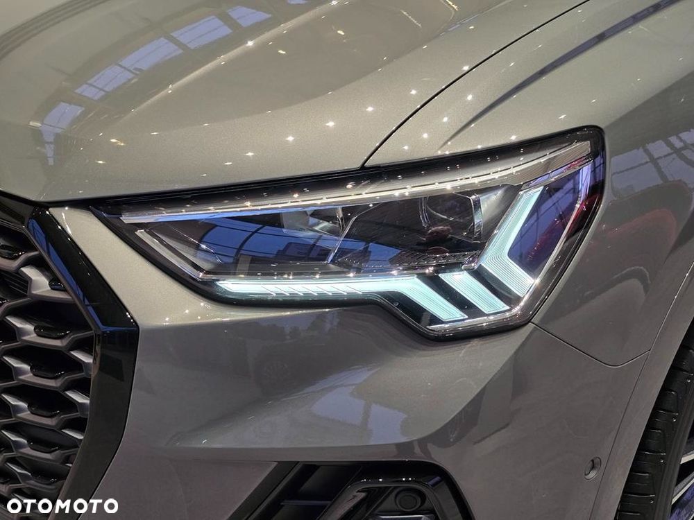 Audi Q3 Sportback - 16