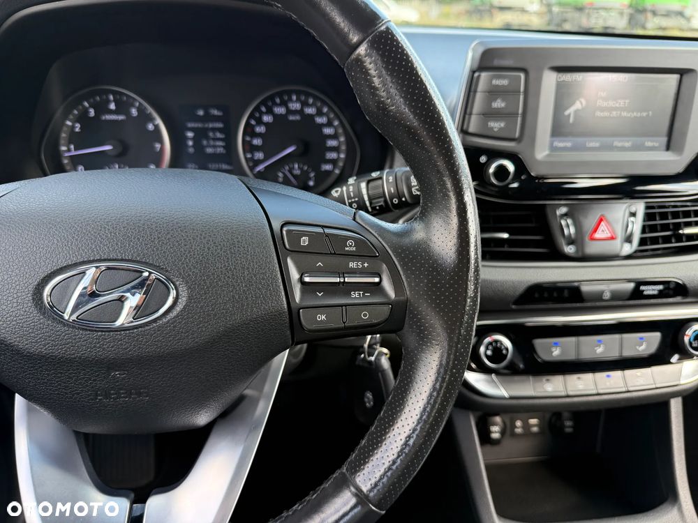 Hyundai i30 1.4 Passion - 19