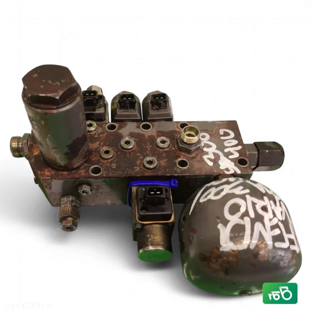 Blok zaworów 3019539 G718100600011 Fendt 714 Vario - 1