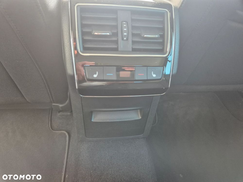 Skoda Superb 2.0 TSI Style DSG - 7