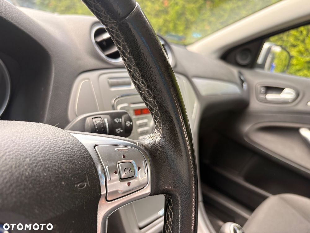 Ford Mondeo 1.8 TDCi Gold X - 16
