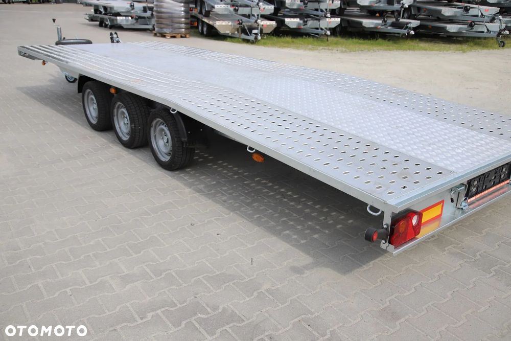 Niewiadów Niewiadów Niewiadów Jupiter 6x2.1+alu ryfel 3 osie Koła 195R13C DMC 3500 kg - 6