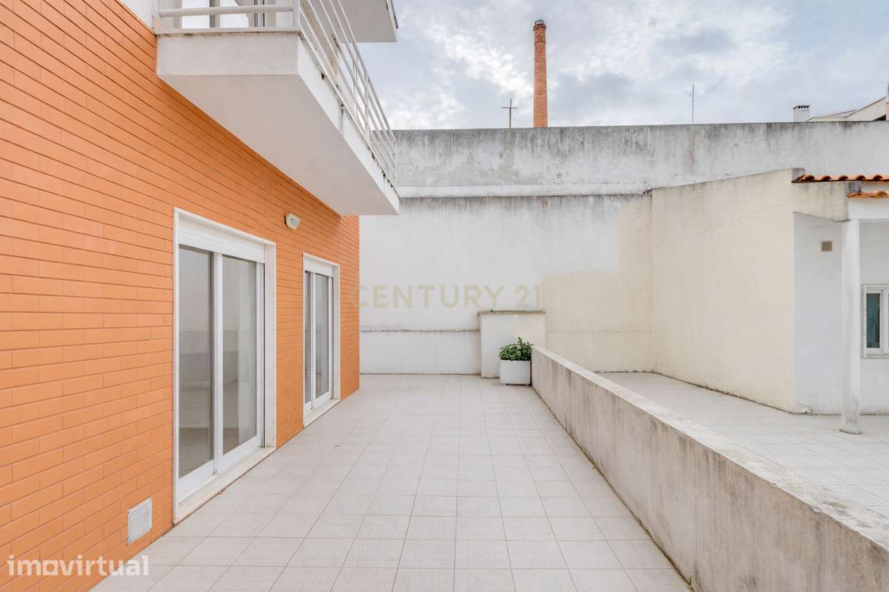 T3 com Terraço de uso exclusivo da fração | BOX | Elevador | Suite - Grande imagem: 5/19