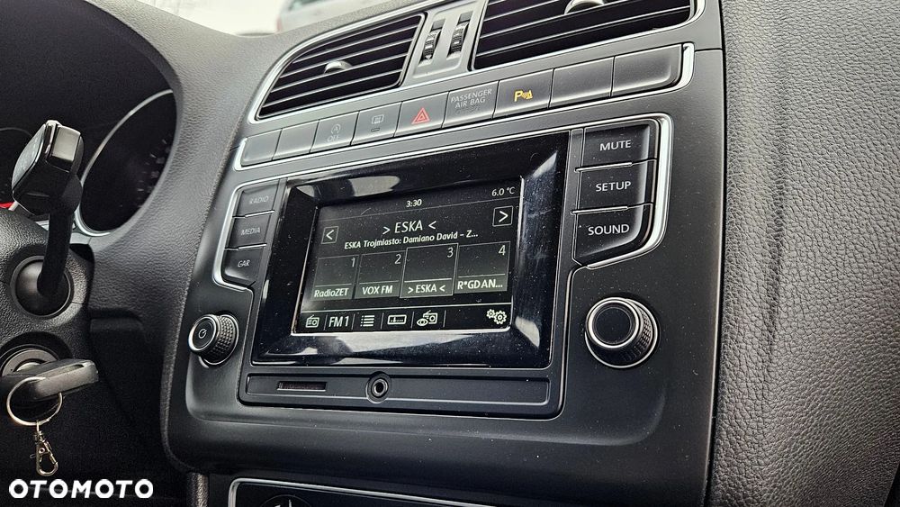 Volkswagen Polo 1.4 TDI (Blue Motion Technology) Comfortline - 33