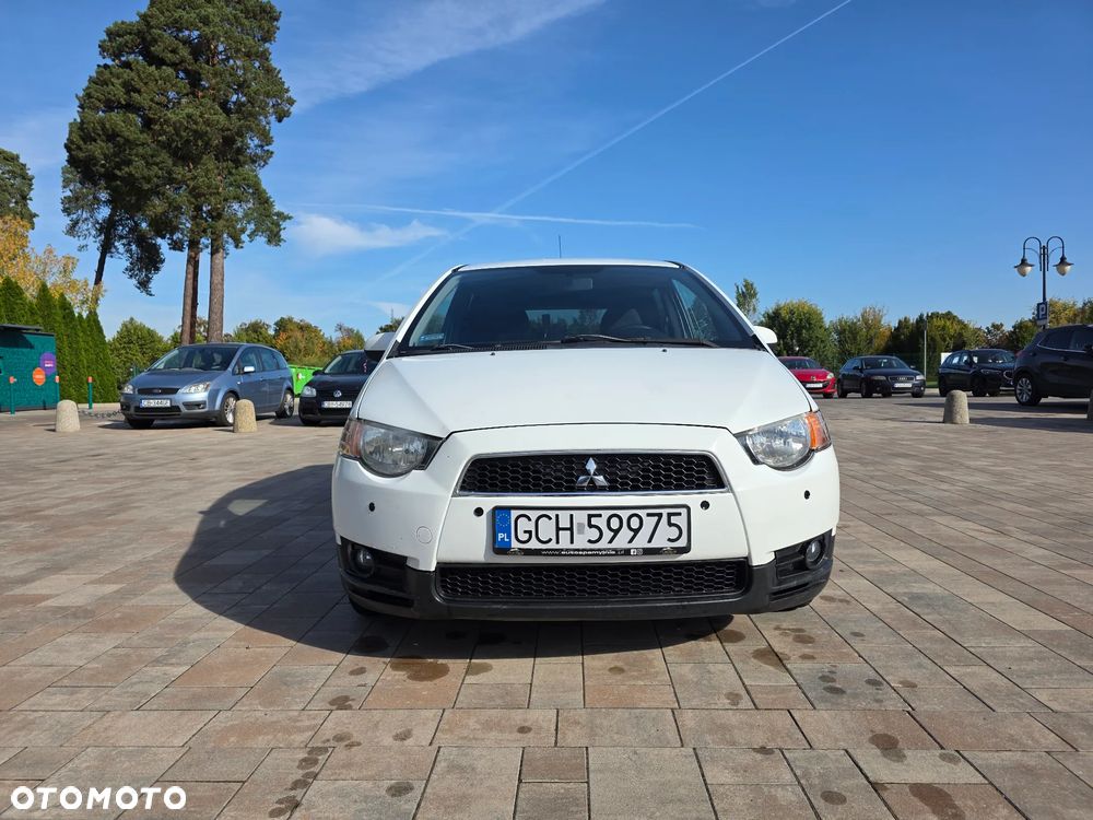 Mitsubishi Colt - 2