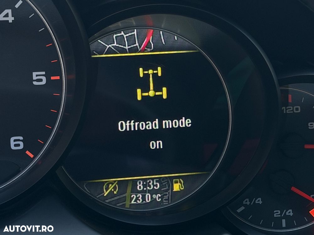 Porsche Cayenne Tiptronic S - 28