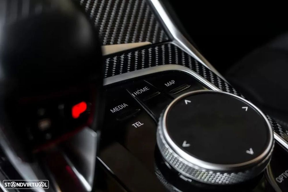 BMW M3 Competition xDrive - 25