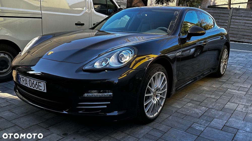Porsche Panamera 4 - 1
