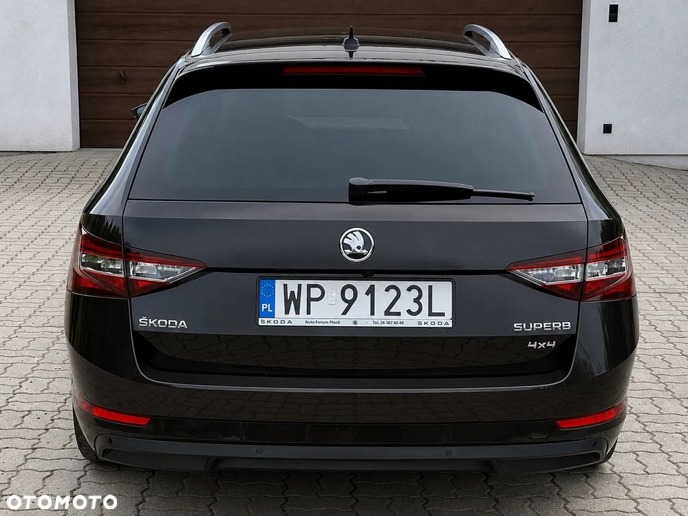 Skoda Superb 2.0 TDI SCR 4x4 L&K DSG - 11