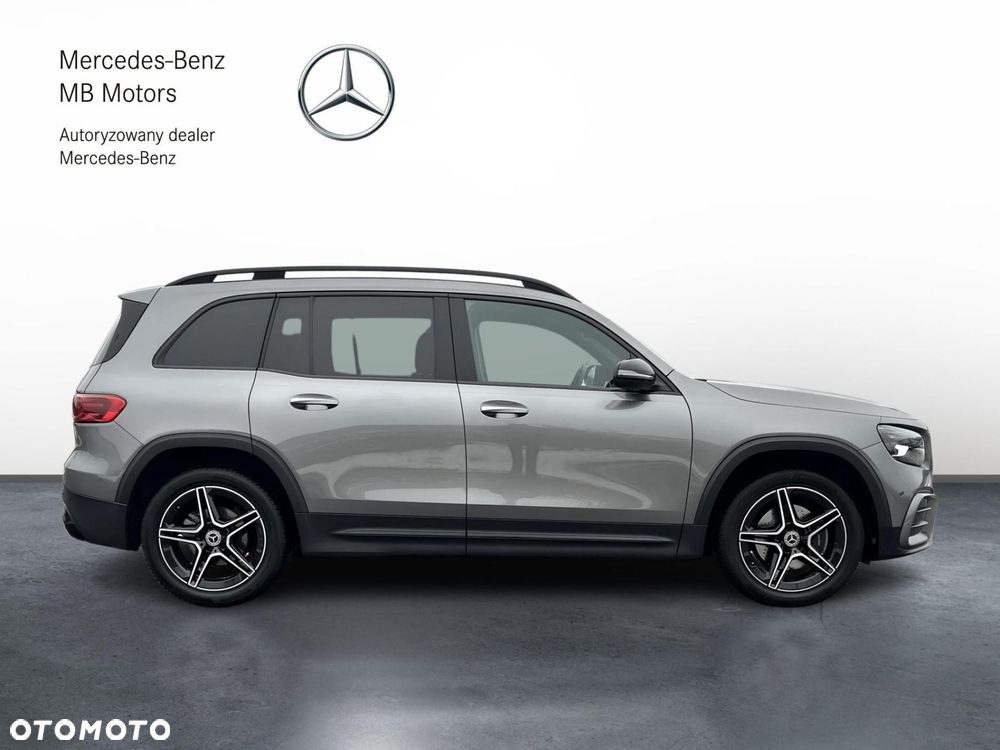 Mercedes-Benz GLB 200 AMG Line 7G-DCT - 7