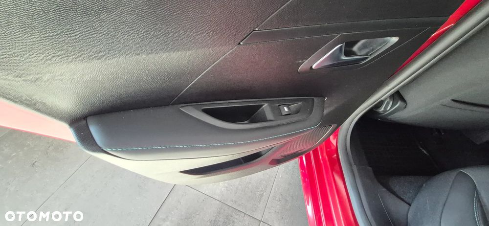 Peugeot 208 1.2 PureTech Allure S&S EAT8 - 21