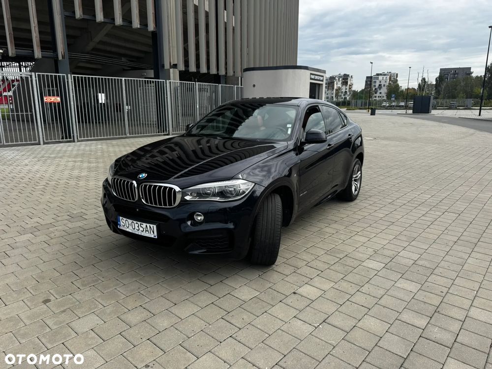 BMW X6 xDrive50i - 18