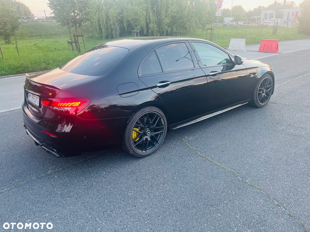 Mercedes-Benz Klasa E AMG 63 S 4-Matic+ - 9