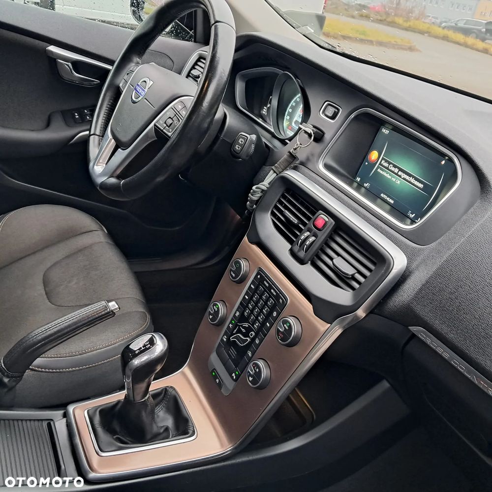 Volvo V40 D2 - 17