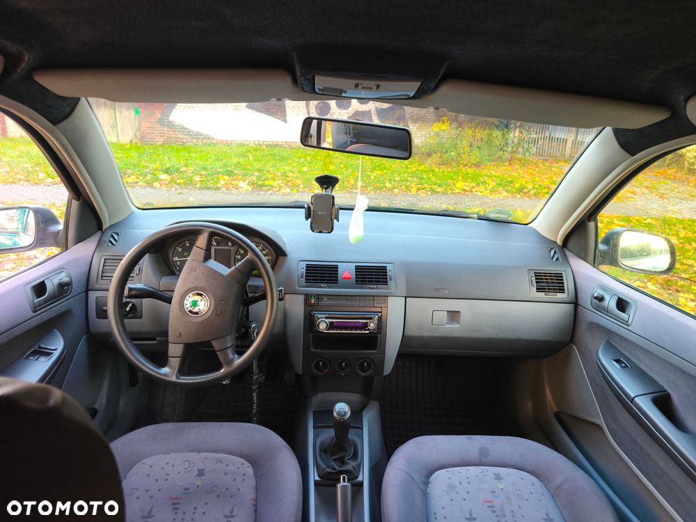 Skoda Fabia - 8