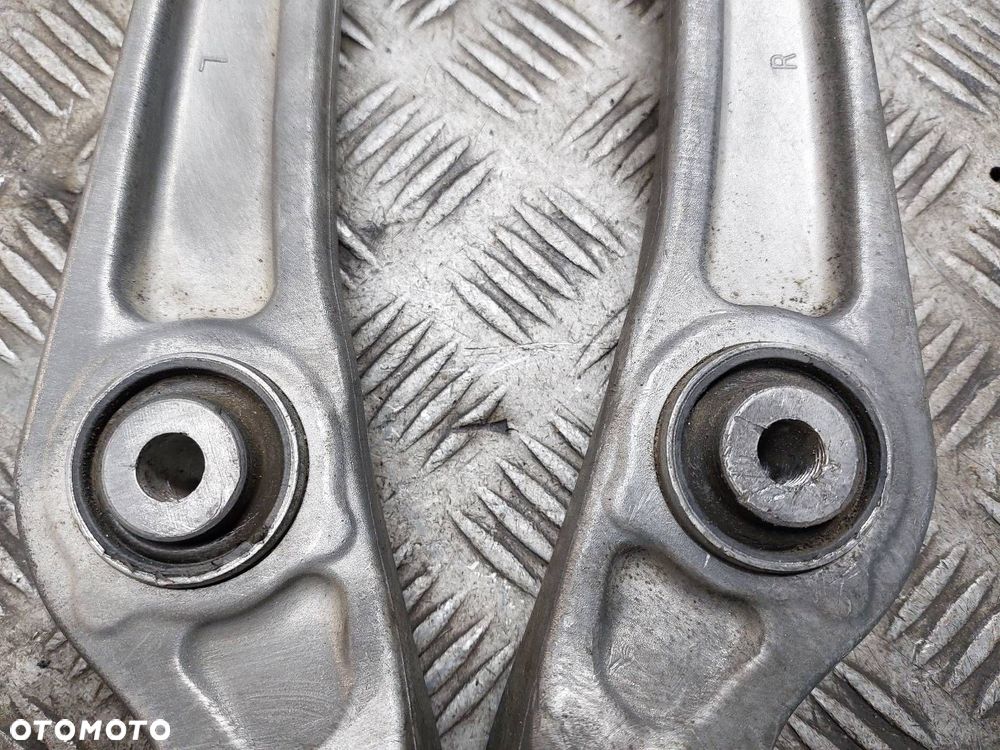 WAHACZ LEWY PRZÓD + PRAWY PRZÓD AUDI A7 4G - 3