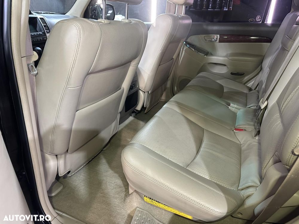 Toyota Land Cruiser 3.0 TD-4D VIP - 8