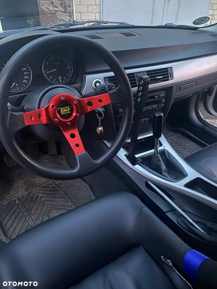 BMW Seria 3 335i - 4