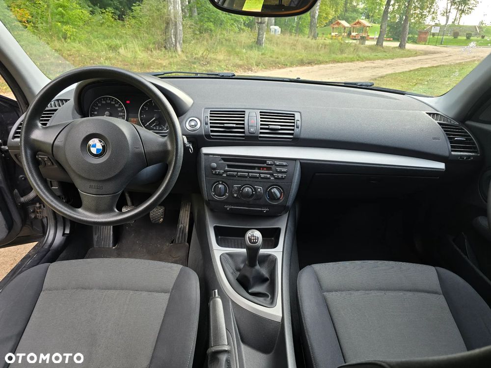 BMW Seria 1 - 12