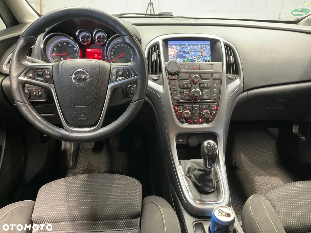 Opel Astra 1.4 Turbo Exklusiv - 14