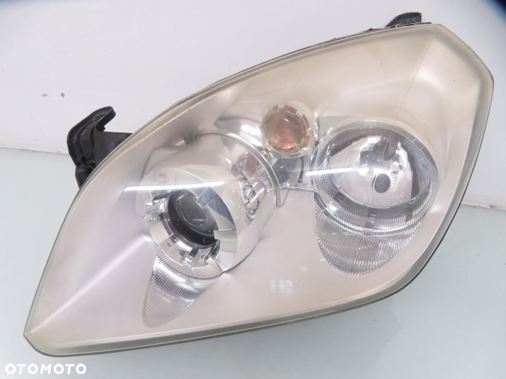 LAMPA LEWA PRZEDNIA OPEL TIGRA TwinTop 93162203 - 1