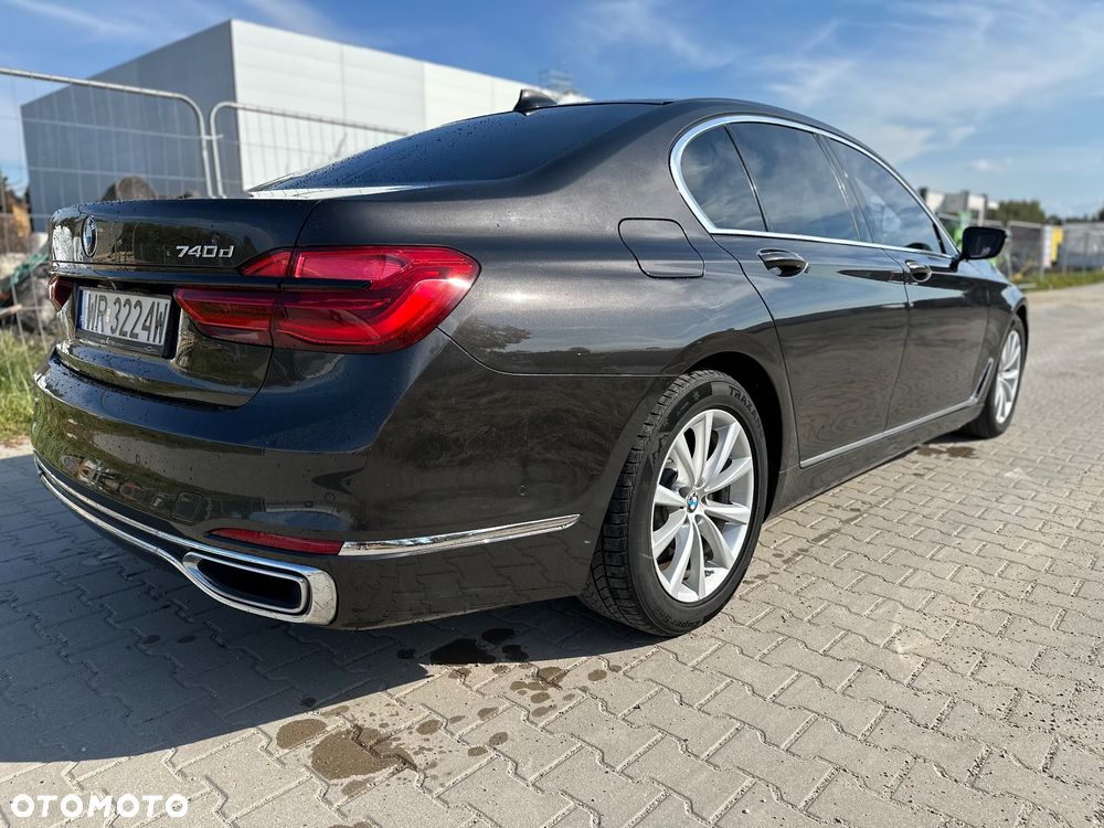 BMW Seria 7 740d xDrive - 18