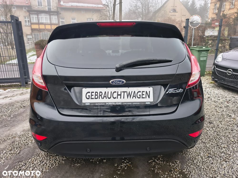 Ford Fiesta 1.6 TDCi DPF Titanium - 6