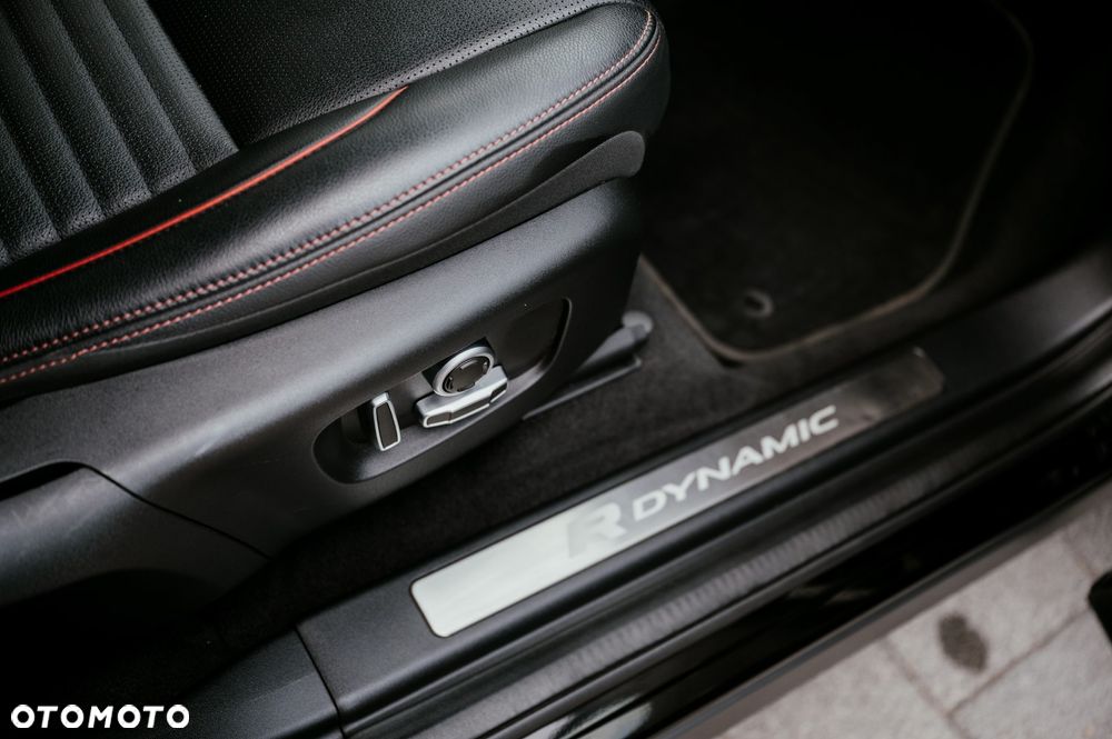 Land Rover Discovery Sport D165 Dynamic S - 33