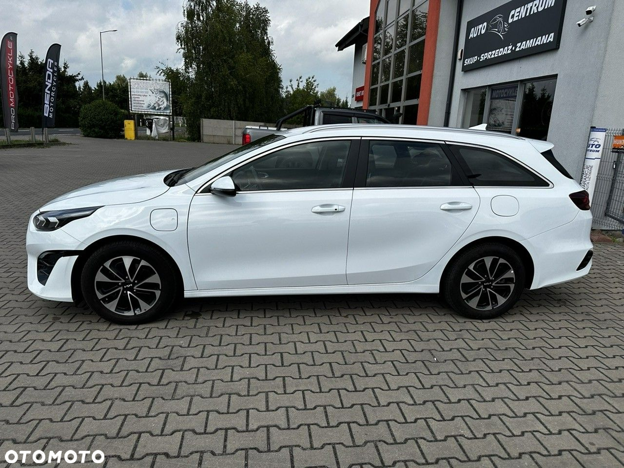 Kia Ceed 1.6 GDI PHEV L Business Line DCT - 10