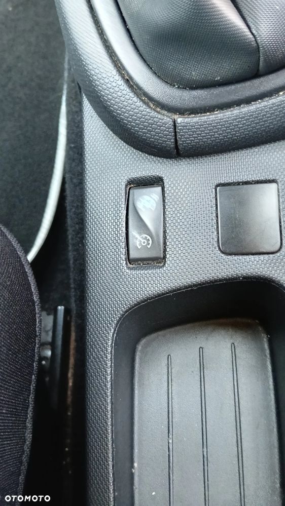 Renault Clio 1.2 16V Authentique Euro5 - 14